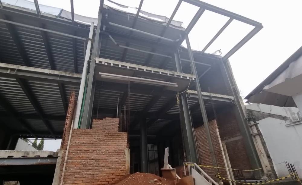 momen Paula, Kiano, dan Kenzo cek rumah baru (youtube.com/BaimPaula)