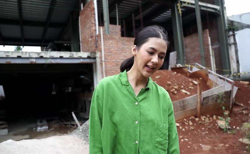 momen Paula, Kiano, dan Kenzo cek rumah baru (youtube.com/BaimPaula)