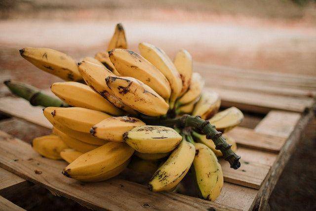 pisang (pexels.com/Luis Quintero)