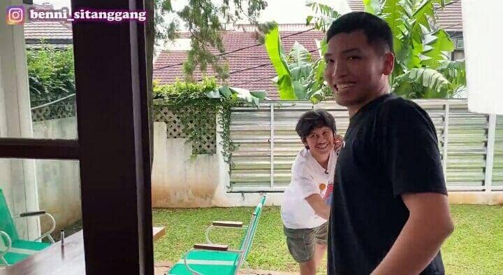 Benni Sitanggang dan seleb Indonesia (youtube.com/Benni Sitanggang)