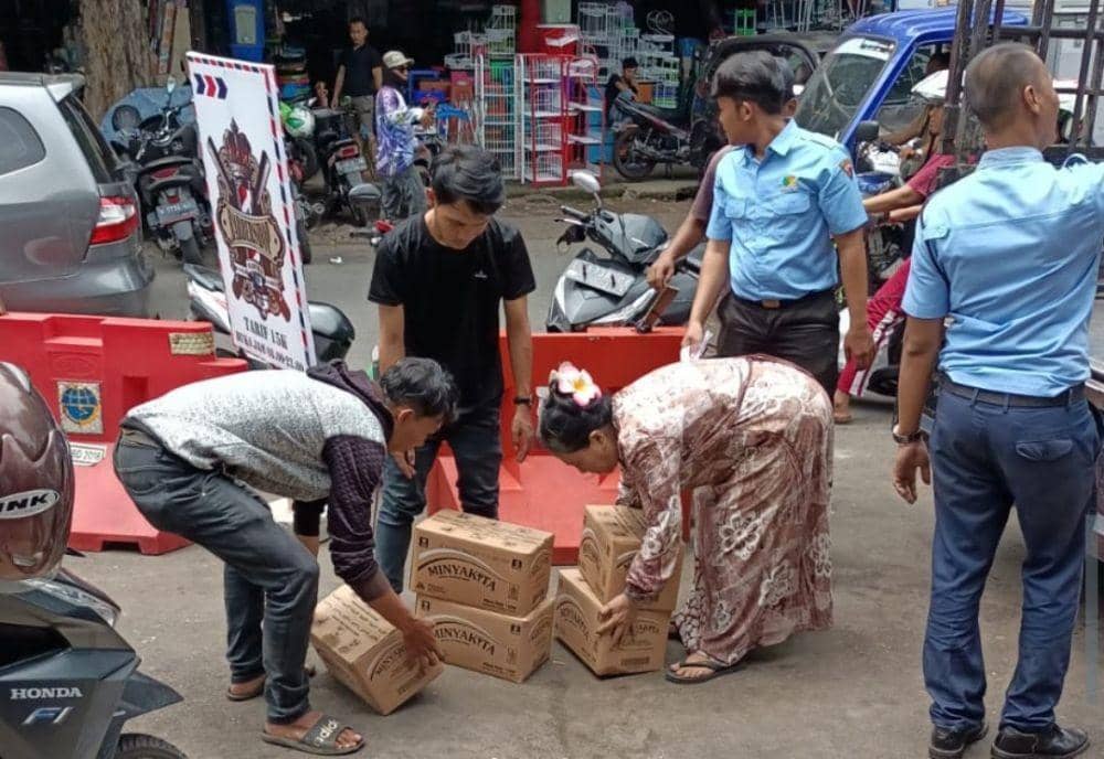 Operasi Pasar di sejumlah titik di Surabaya. (Dok. Diskominfo Kota Surabaya).