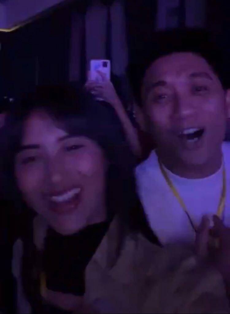 Artis nonton Westlife (Instagram.com/cyncynwijaya)