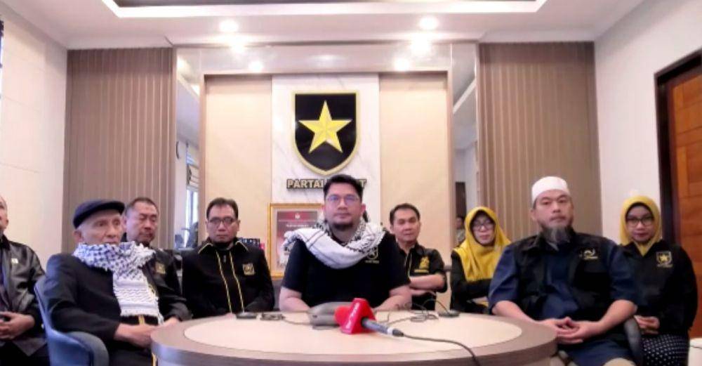 Konferensi Pers Partai Ummat dihadiri oleh Ketum Ridho Rahmadi dan Amien Rais, Minggu, (12/2/2023). (Dok/Partai Ummat)