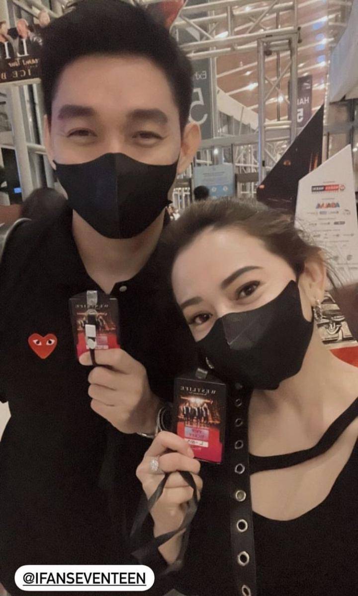 Artis nonton Westlife (Instagram.com/citramonica)