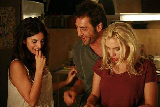 Penelope Cruz, Javier Bardem, dan Scarlett Johansson dalam film Vicky Cristina Barcelona (dok. Wild Bunch/Vicky Cristina Barcelona)