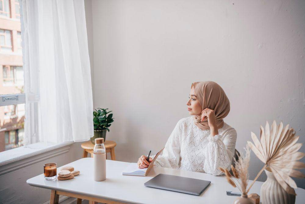 ilustrasi seorang perempuan (pexels.com/PNW Production)