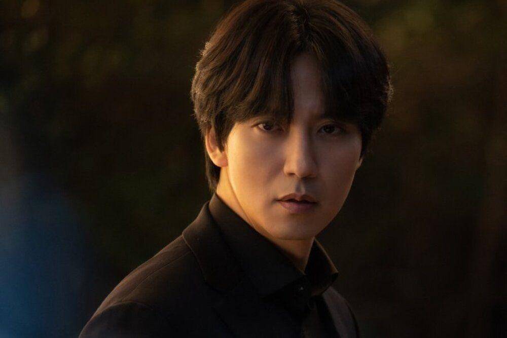 Kim Nam Gil di drama Island (instagram.com/tving.official)