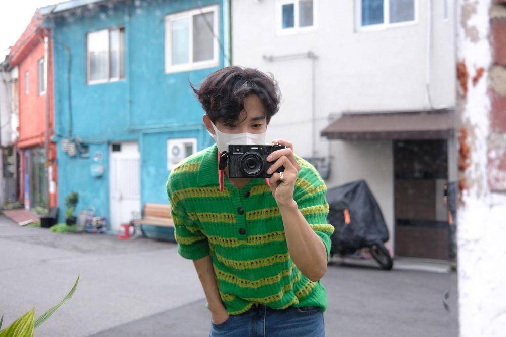 ide OOTD dengan knitwear ala DK SEVENTEEN (instagram.com/dk_is_dokyeom)