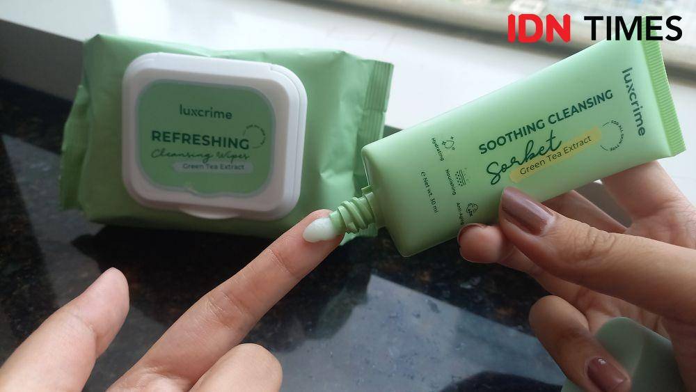 Luxcrime hadirkan Luxcrime Intensive Cleansing Series sebagai pembersih wajah dan makeup. (IDN Times/Aprodithe Kyrie)