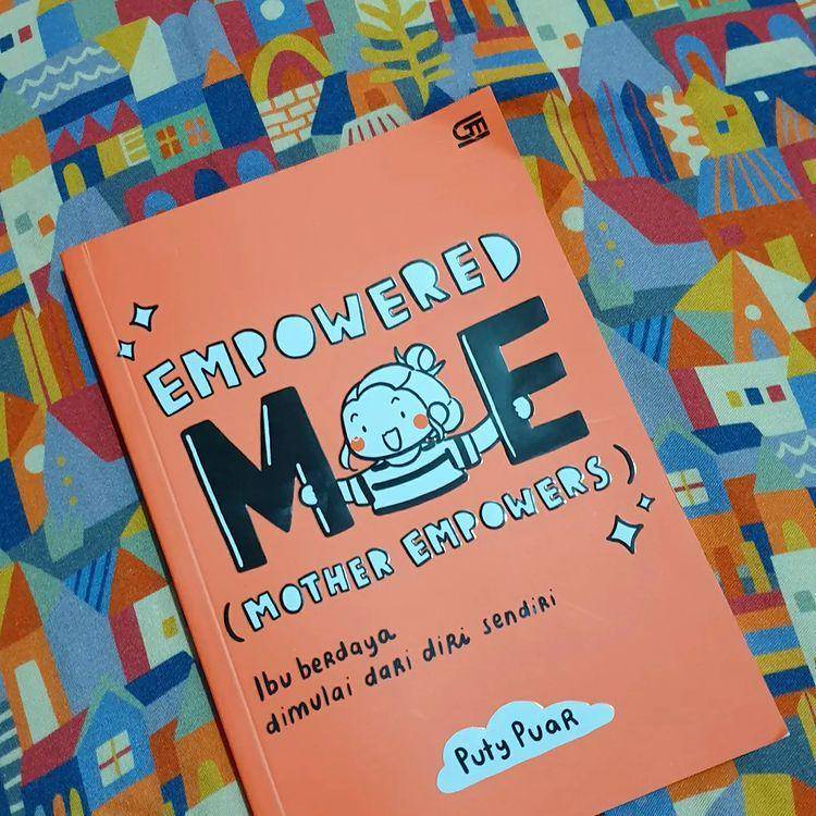 Buku Empowered Me (Mother Empowers) (instagram.com/byputy)