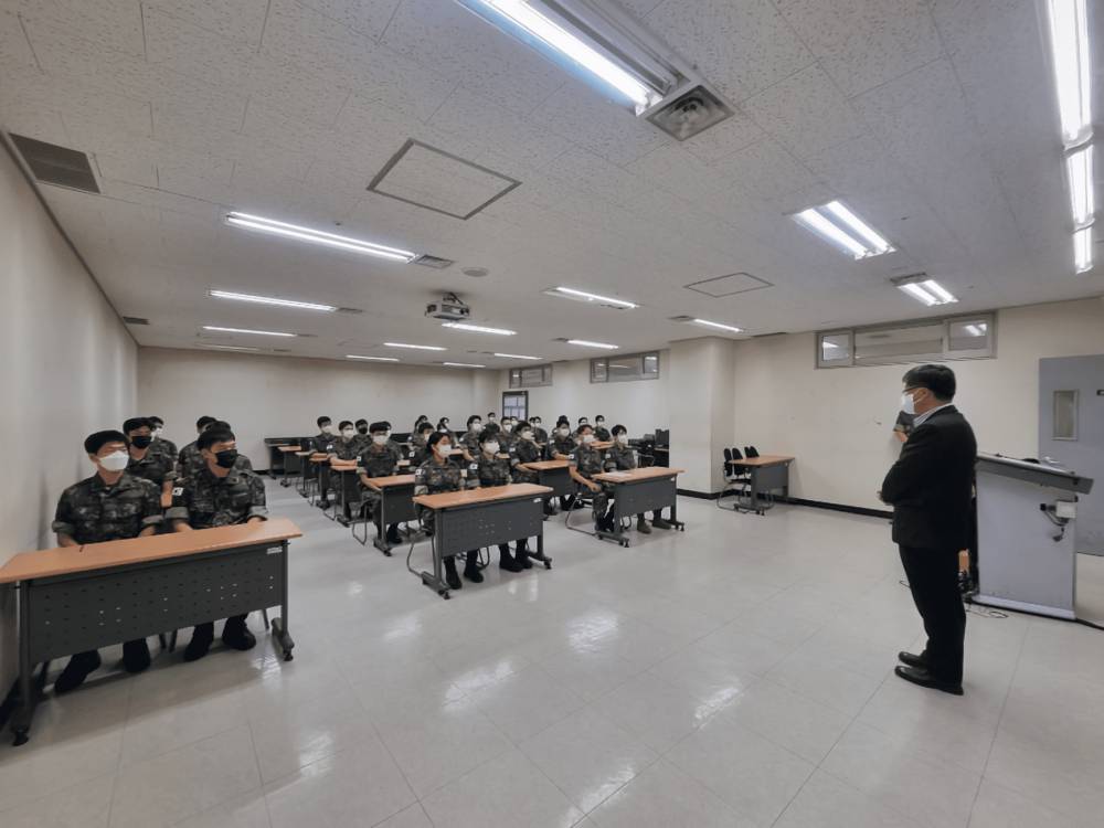 Mahasiswa di Kyung Hee University (instagram.com/kyunghee_university)