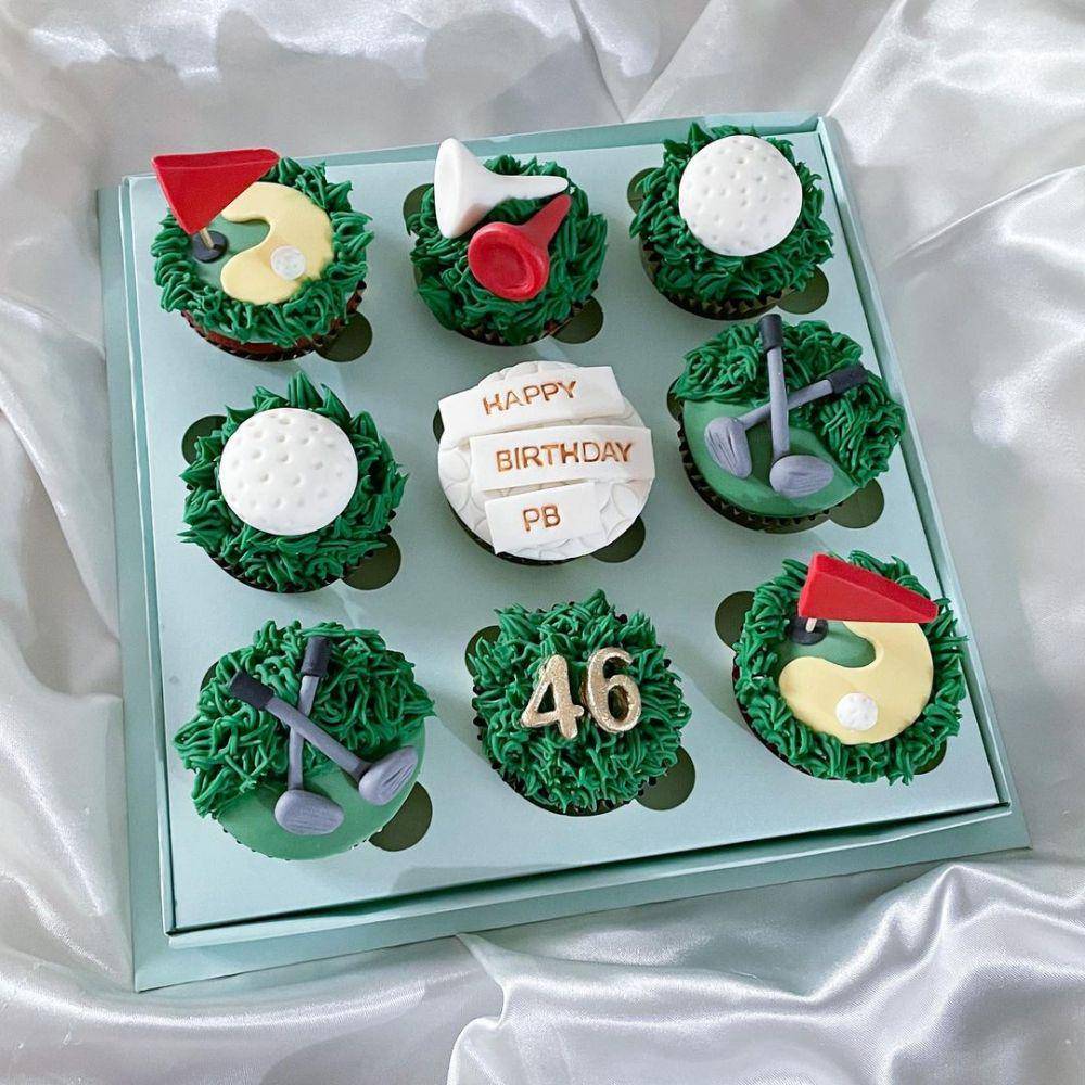 inspirasi desain cup cake estetik untuk hadiah ulang tahun (instagram.com/cakehunter_id)