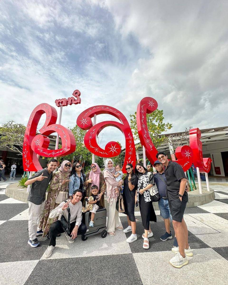 Momen liburan Ibnu dan Lita di Bali (instagram.com/ibnuwardani)