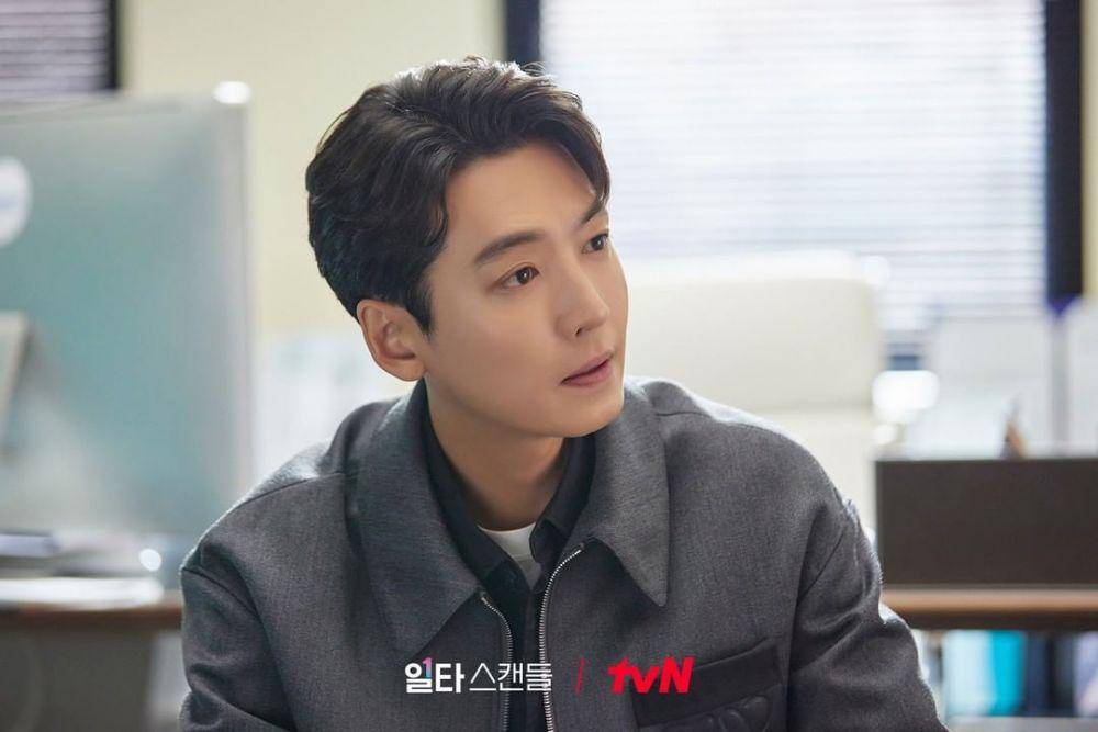 Jung Kyoung Ho di drama Crash Course in Romance (instagram.com/tvn_drama)