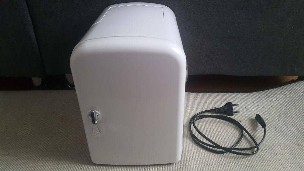 potret barang elektronik saat dumpster diving (reddit.com/user/DavidBolha)