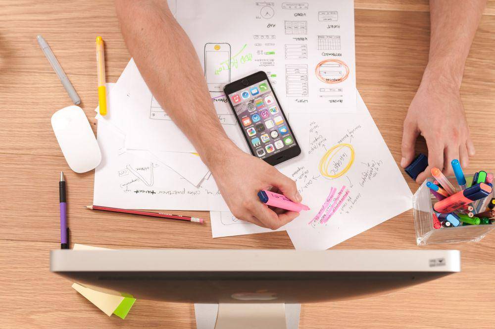 ilustrasi analisis SWOT (unsplash.com/Firmbee.com)