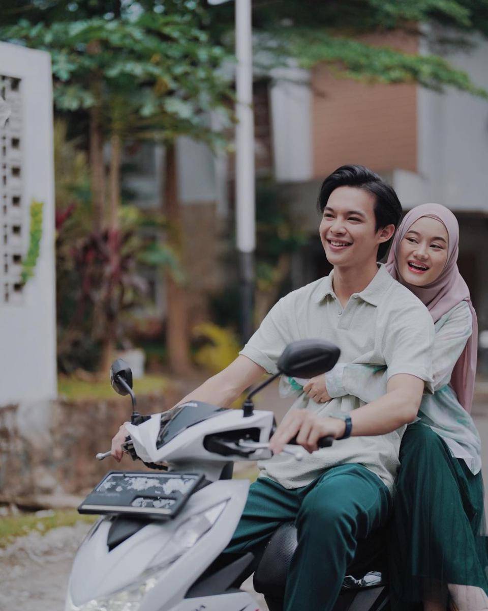 potret Rey Mbayang dan Dinda Hauw (instagram.com/rey_mbayang)