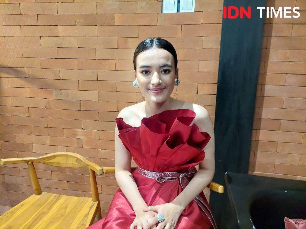Mawar Eva de Jongh dalam Gala Premiere film Para Betina Pengikut Iblis, pada Jumat (10/2/2023) (Dok. IDN Times/Erfah Nanda)