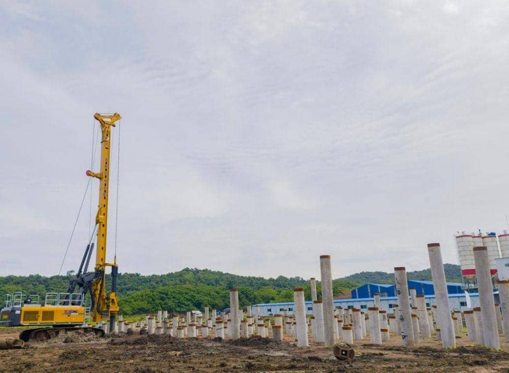 Proses pembangunan smelter AMMAN di Kabupaten Sumbawa Barat. (dok. AMMAN)
