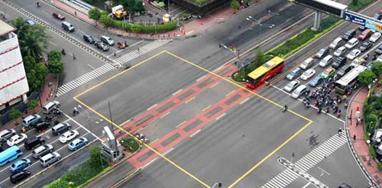 Yellow Box Junction (dok. TMC Polda Metro)