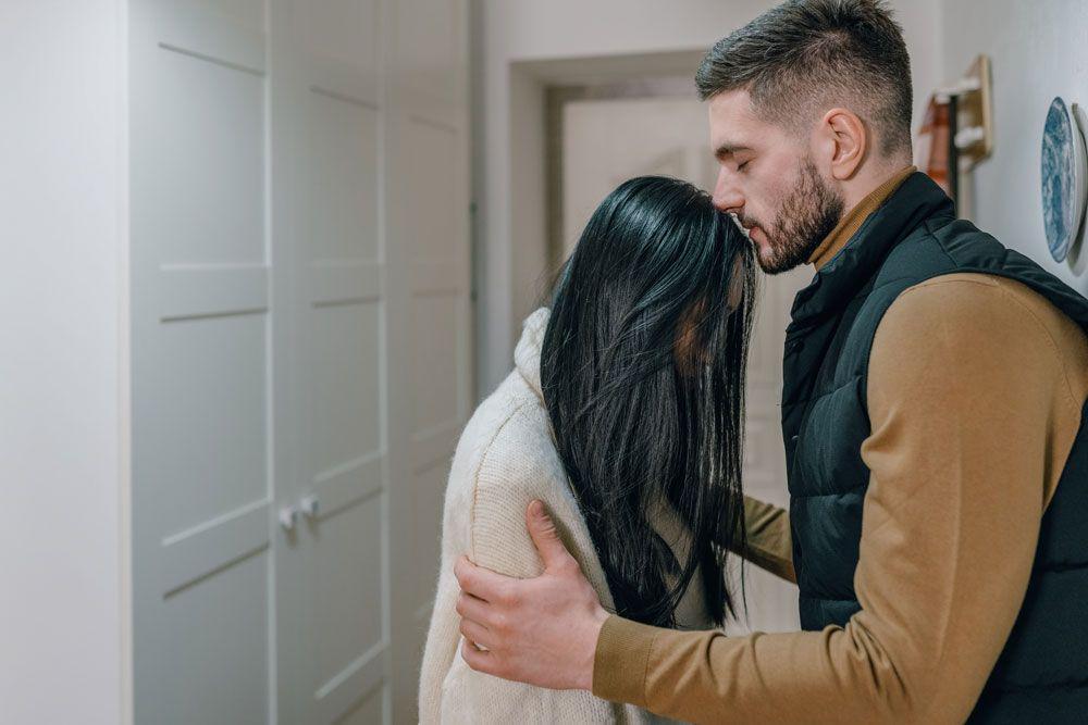 5 Tanda Tak Terelakkan Jika Kamu Telah Dilecehkan Secara Emosional