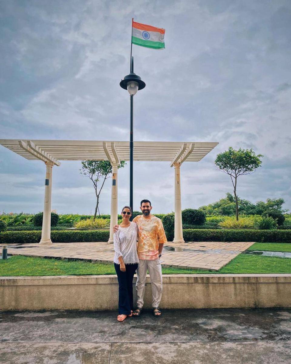 Vikrant Massey dan istri (instagram.com/sheetalthakur)