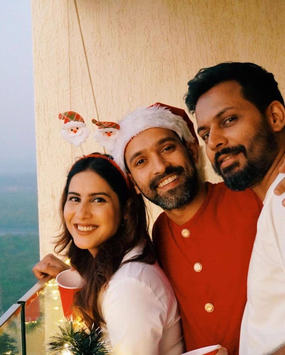 Vikrant Massey dan keluarga (instagram.com/sheetalthakur)