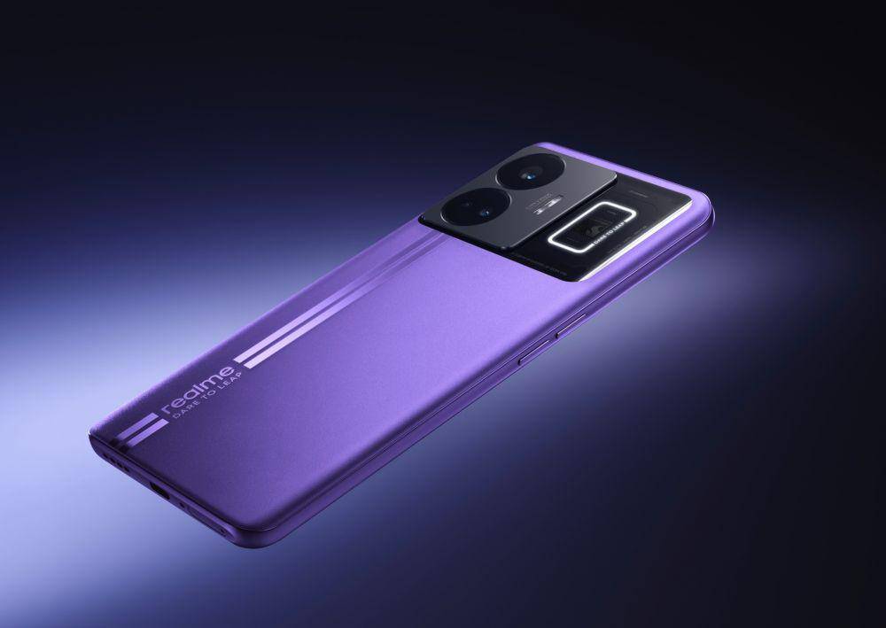 potret bodi Realme GT Neo 5 240W (realme.com)