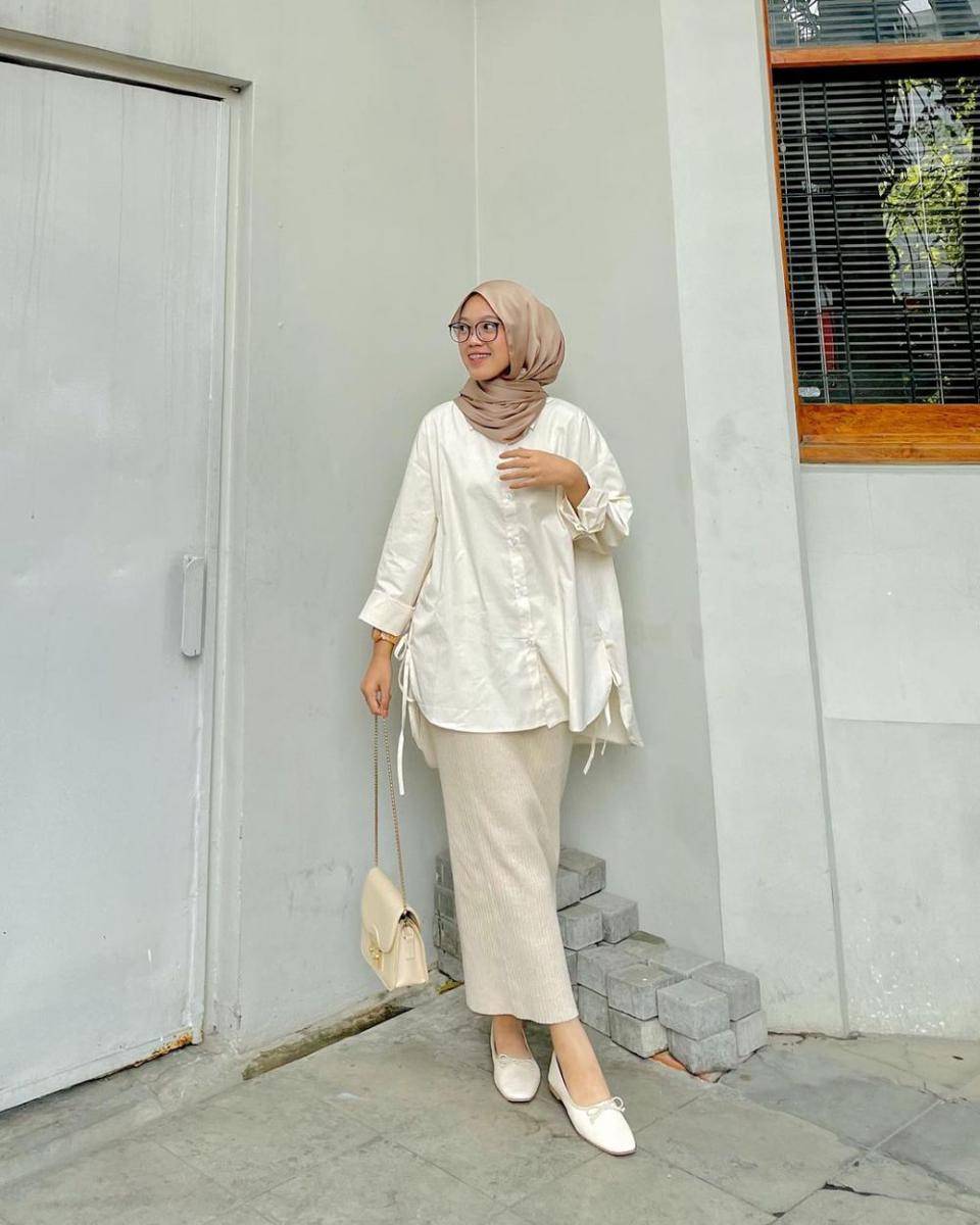 inspirasi padu padan kemeja untuk hijab (instagram.com/fitrahydy)