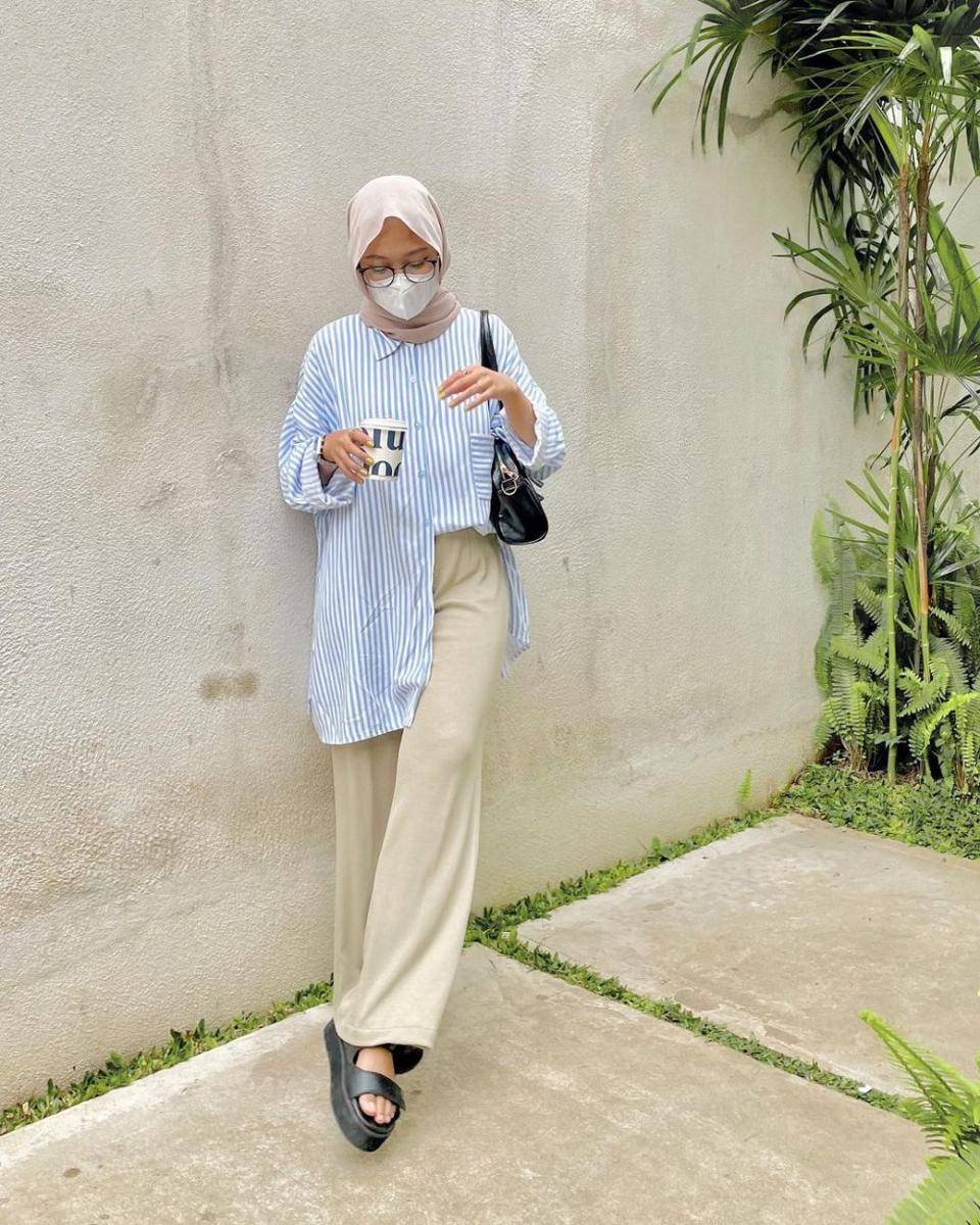 inspirasi padu padan kemeja untuk hijab (instagram.com/fitrahydy)
