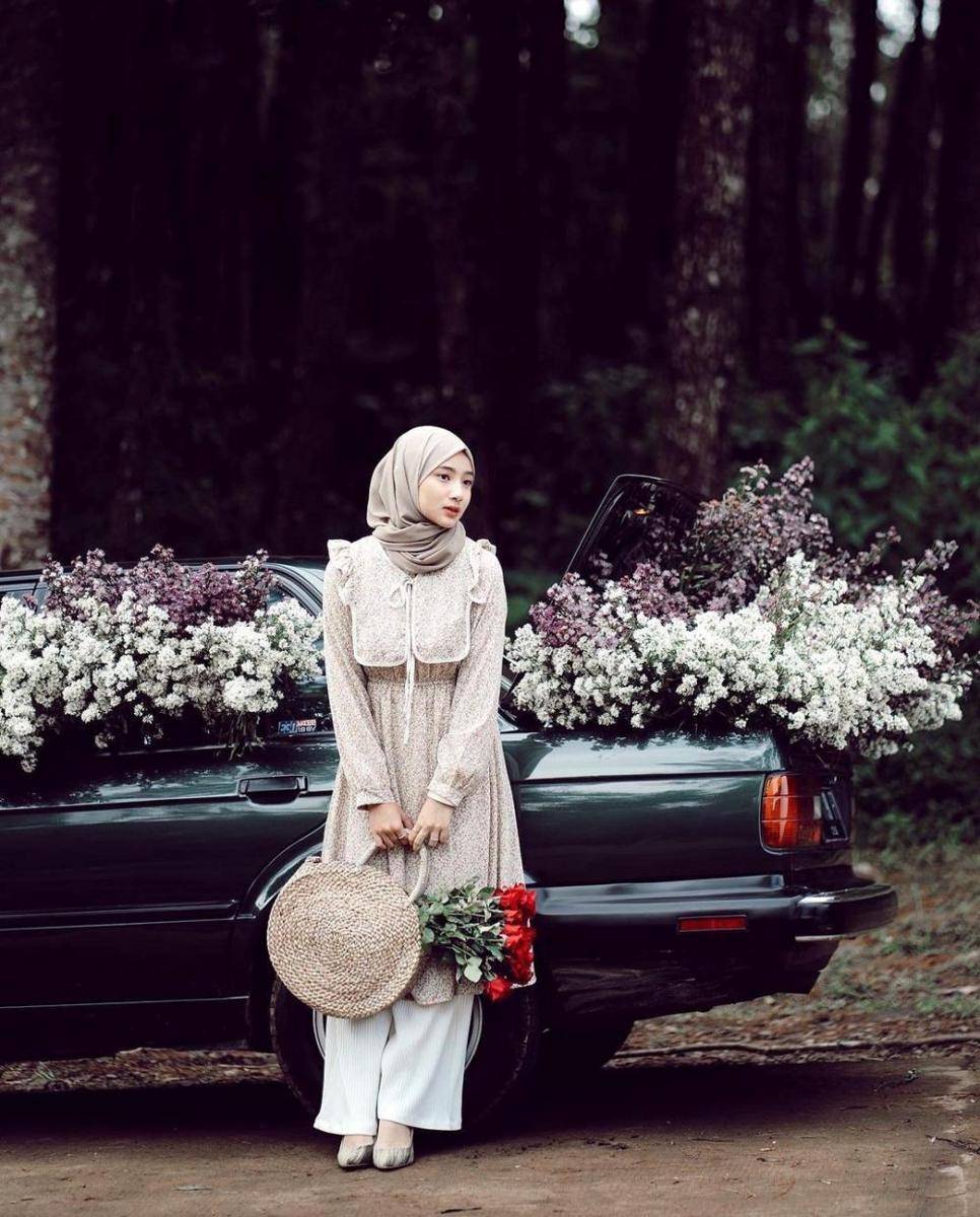 Baju kondangan ala Anselma (instagram.com/ansellmaputri)