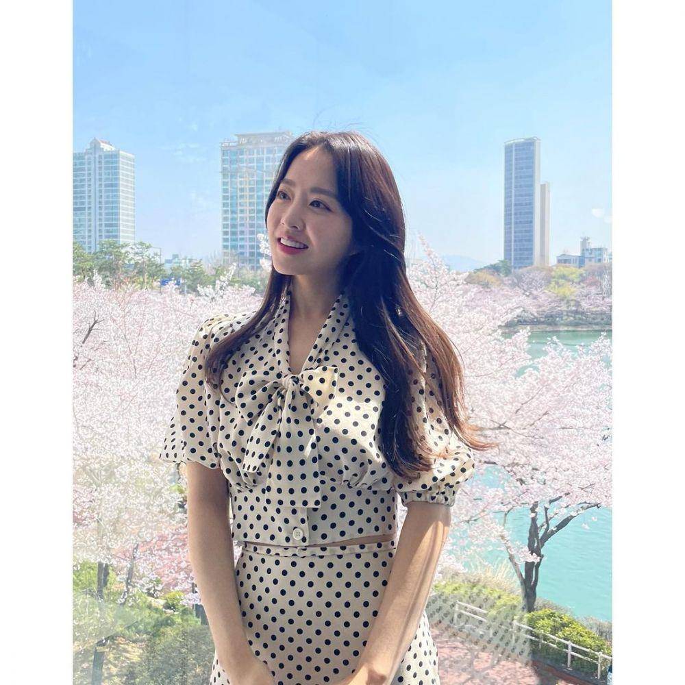 Park Bo Young (instagram.com/boyoung0212_official)