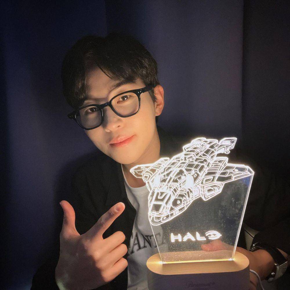 DinDin (instagram.com/dindinem)