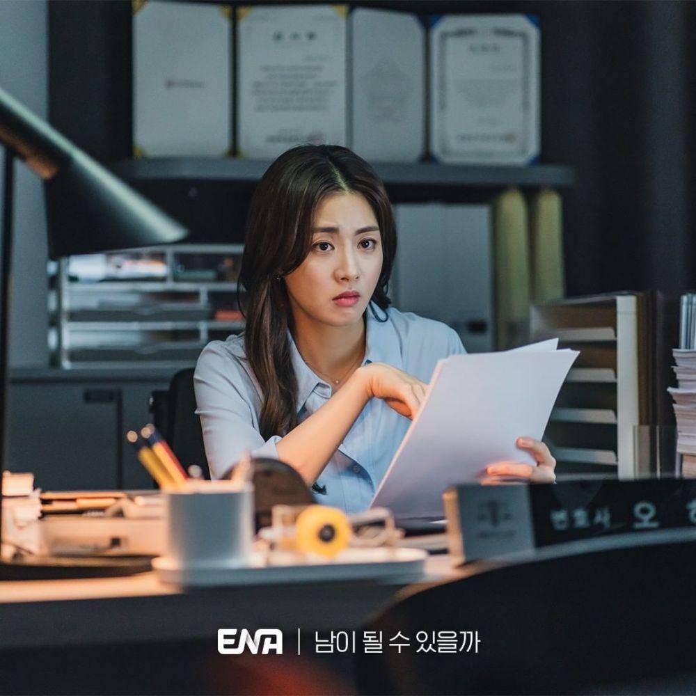 Kang So Ra di drama Can We be Strangers? (instagram.com/channel.ena.d)
