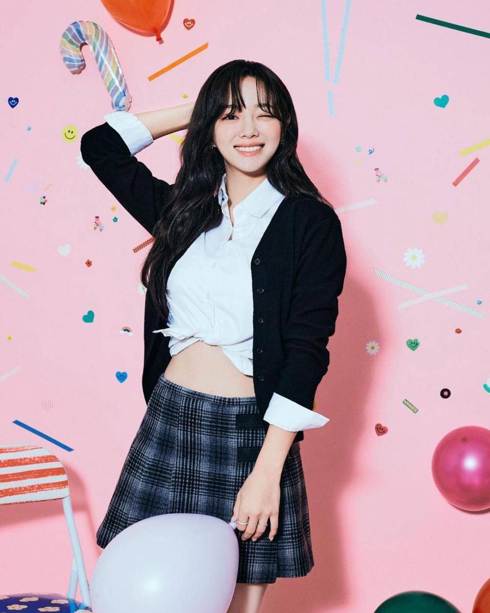Kim Se Jeong (instagram.com/clean_0828)