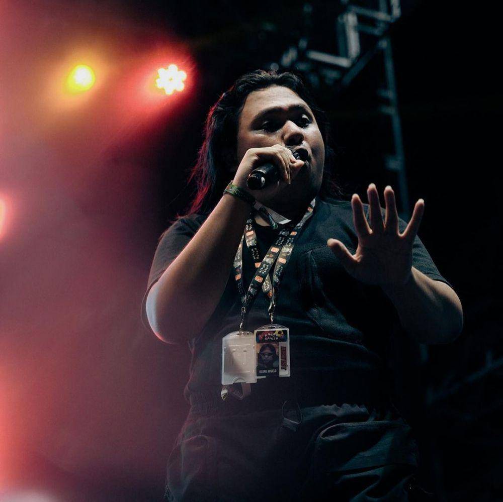 potret Hassan Alaydrus di festival musik (instagram.com/hassanalaydrus)
