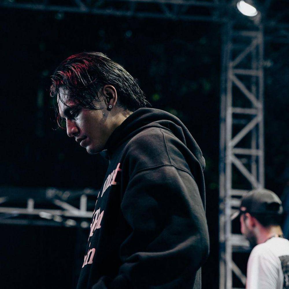potret Hassan Alaydrus di festival musik (instagram.com/hassanalaydrus)