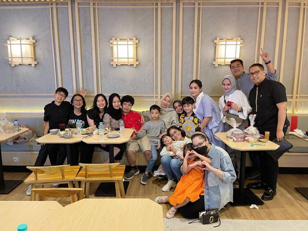 potret ultah ke-15 Gavrel (instagram.com/rieta_amilia)