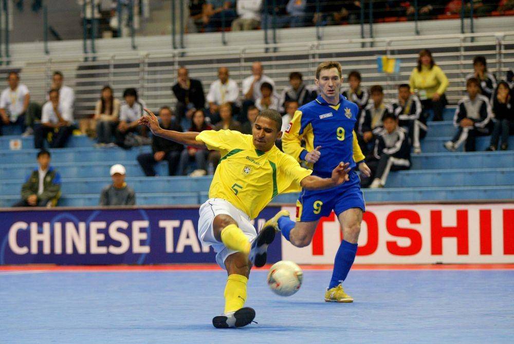 Manoel Tobias nomor punggung 5 (twitter.com/FIFAcom)