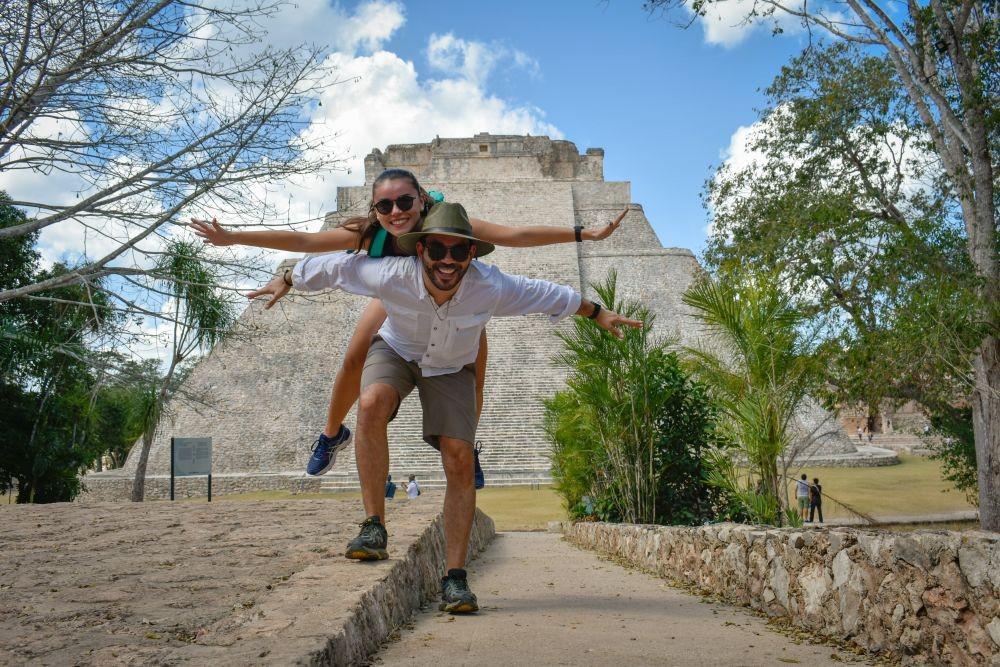 [QUIZ] Dari Kebiasaan Bersama Pasangan, Ini Destinasi Honeymoon yang Cocok untukmu!