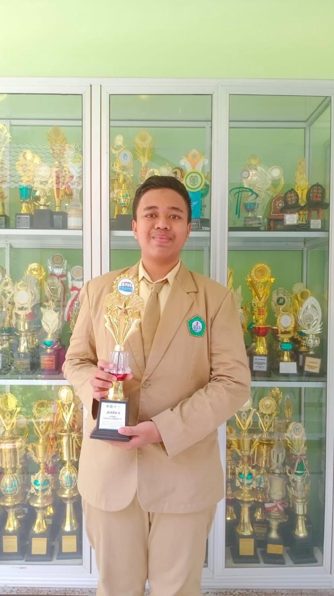 Fiqri, Siswa MAN 2 Mataram Terpilih Ikuti Olimpiade Internasional