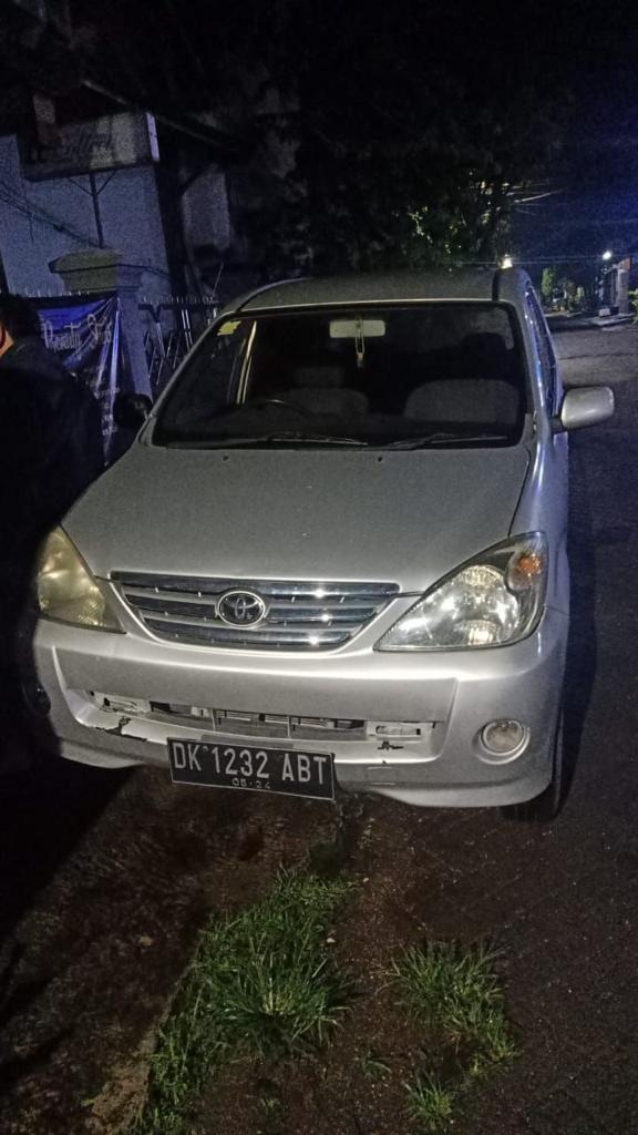 Pakai Kunci Duplikat, Mantan Sopir Curi Mobil Majikan