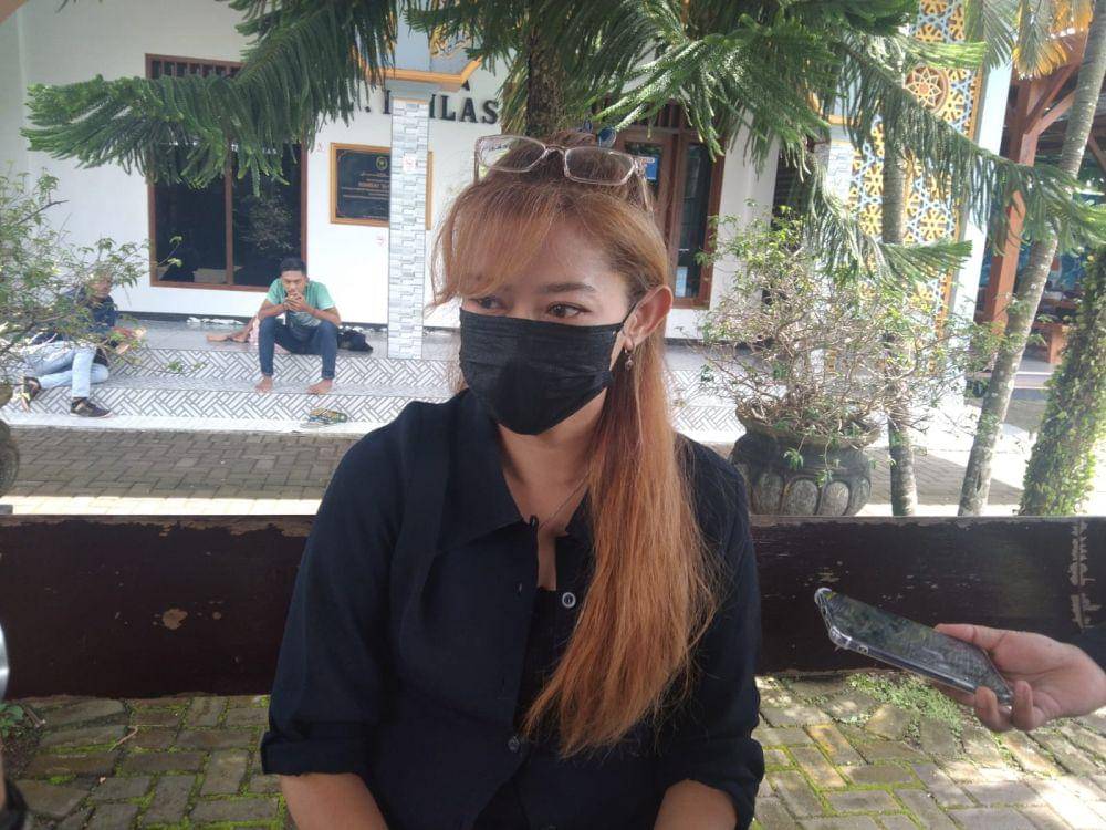 Korban UU ITE karena menagih utang di Facebook, Dian Patria Arum Sari. (IDN Times/Rizal Adhi Pratama)