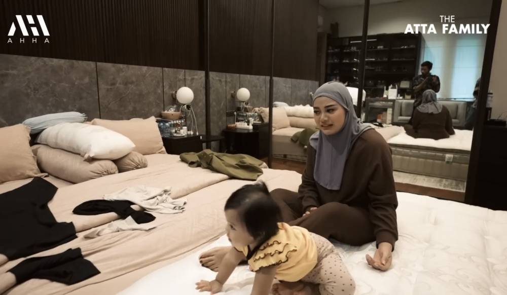 momen Atta dan Aurel beli kasur mewah untuk Ameena (youtube.com/attahalilintar)