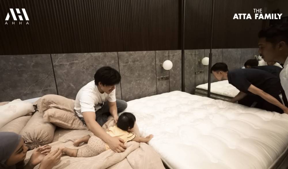 momen Atta dan Aurel beli kasur mewah untuk Ameena (youtube.com/attahalilintar)