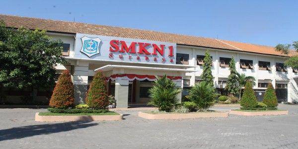 SMKN 1 SURABAYA (www.smkn1-sby.sch.id)