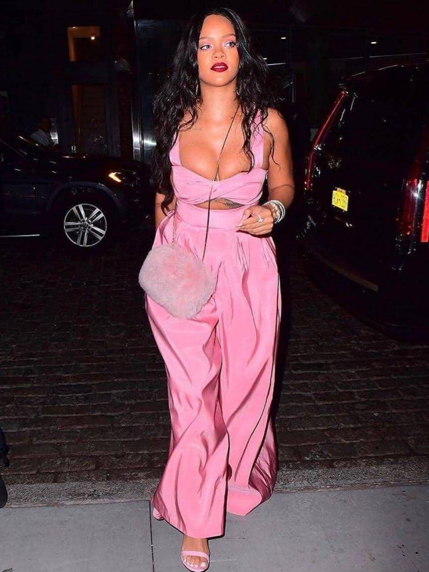 potret Rihanna (instagram.com/badgalriri)
