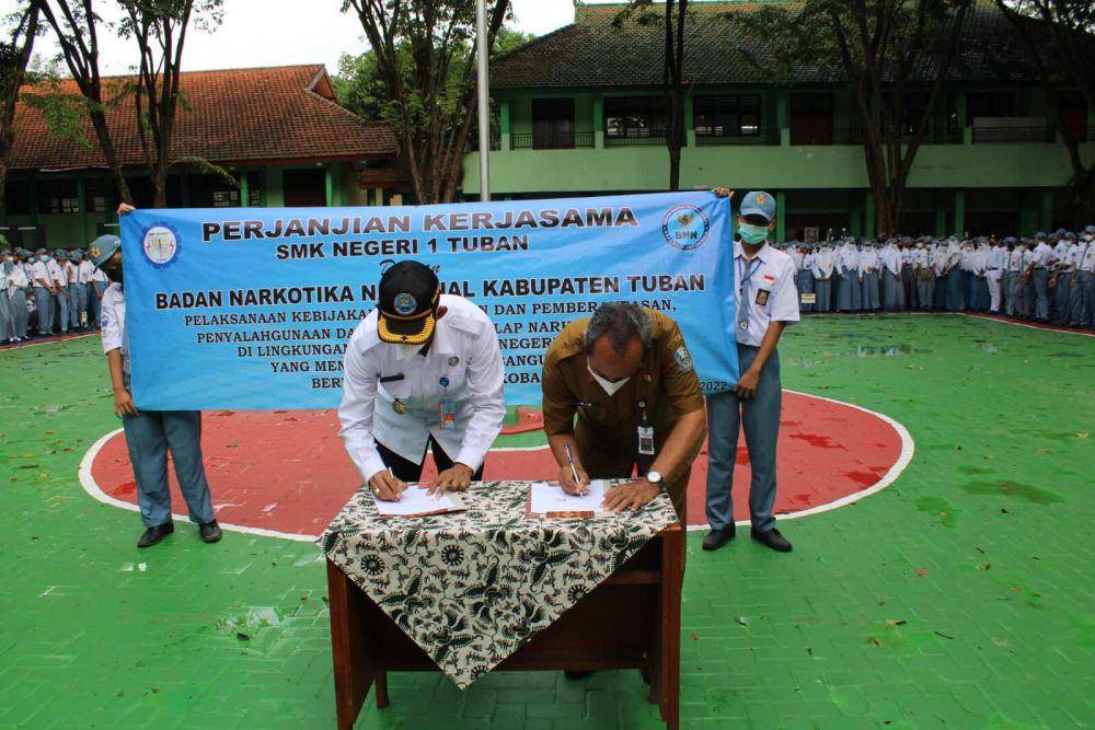 Kerjasama BNN Tuban dan SMKN 1 Tuban (tubankab.bnn.go.id)