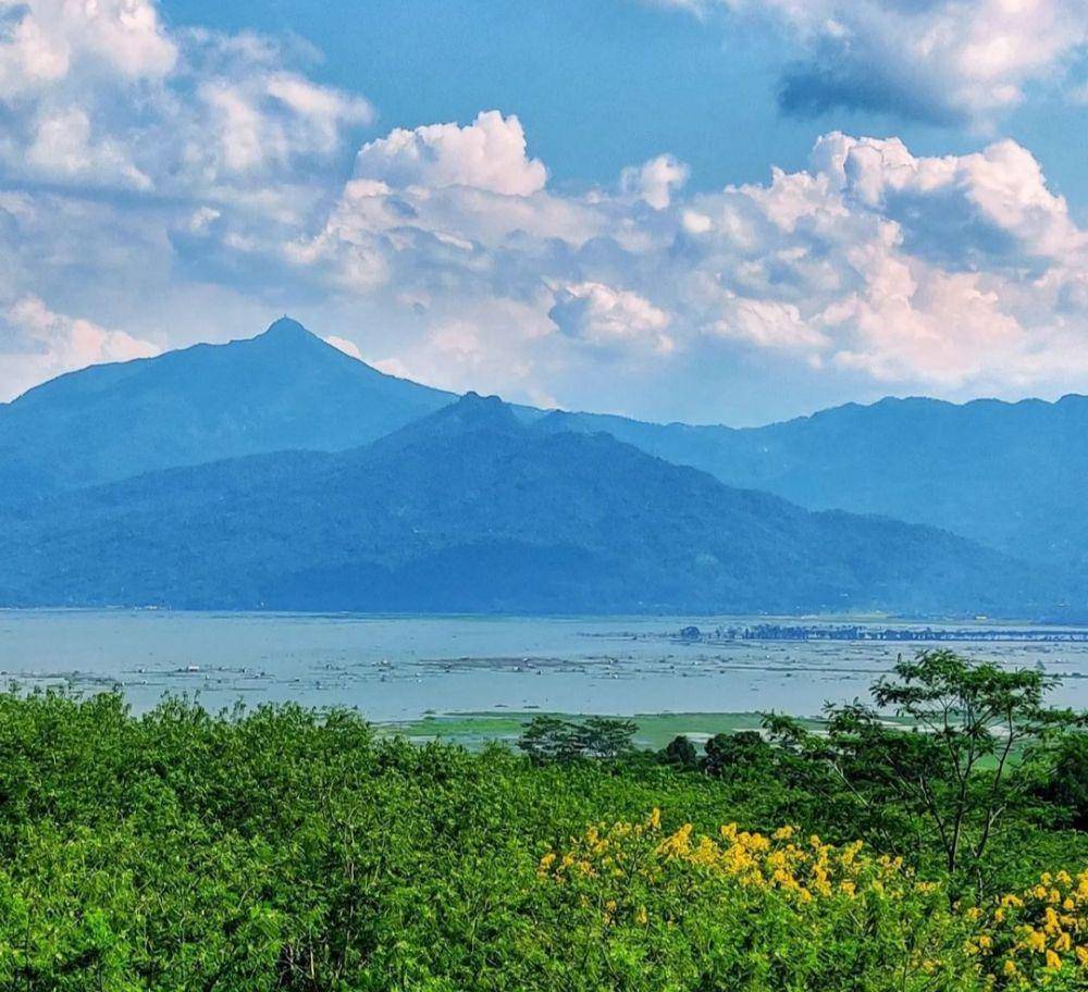 Banaran Sky View (instagram.com/frankgunawan)