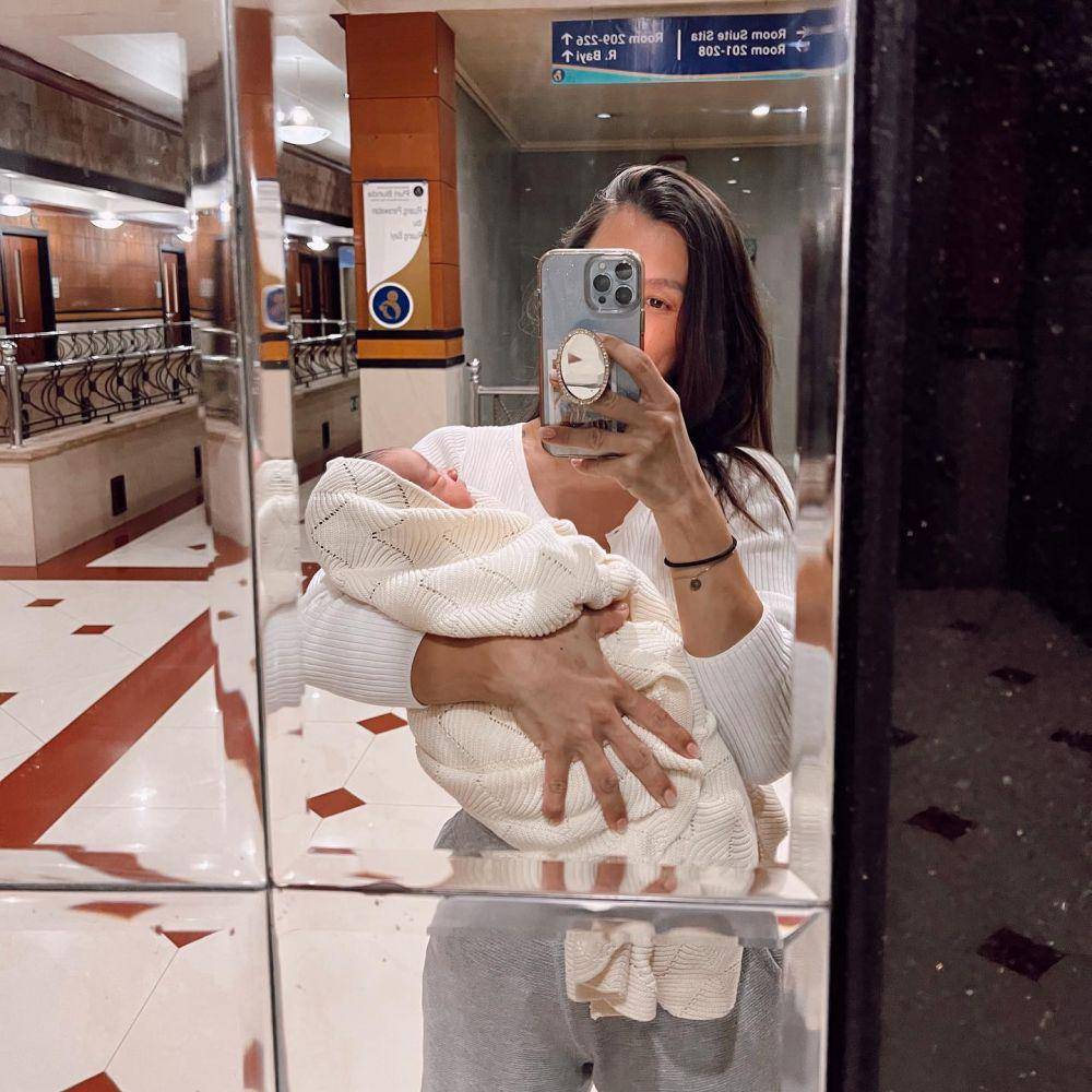 Jennifer Bachdim melahirkan anak ke-4 (Instagram.com/jenniferbachdim)